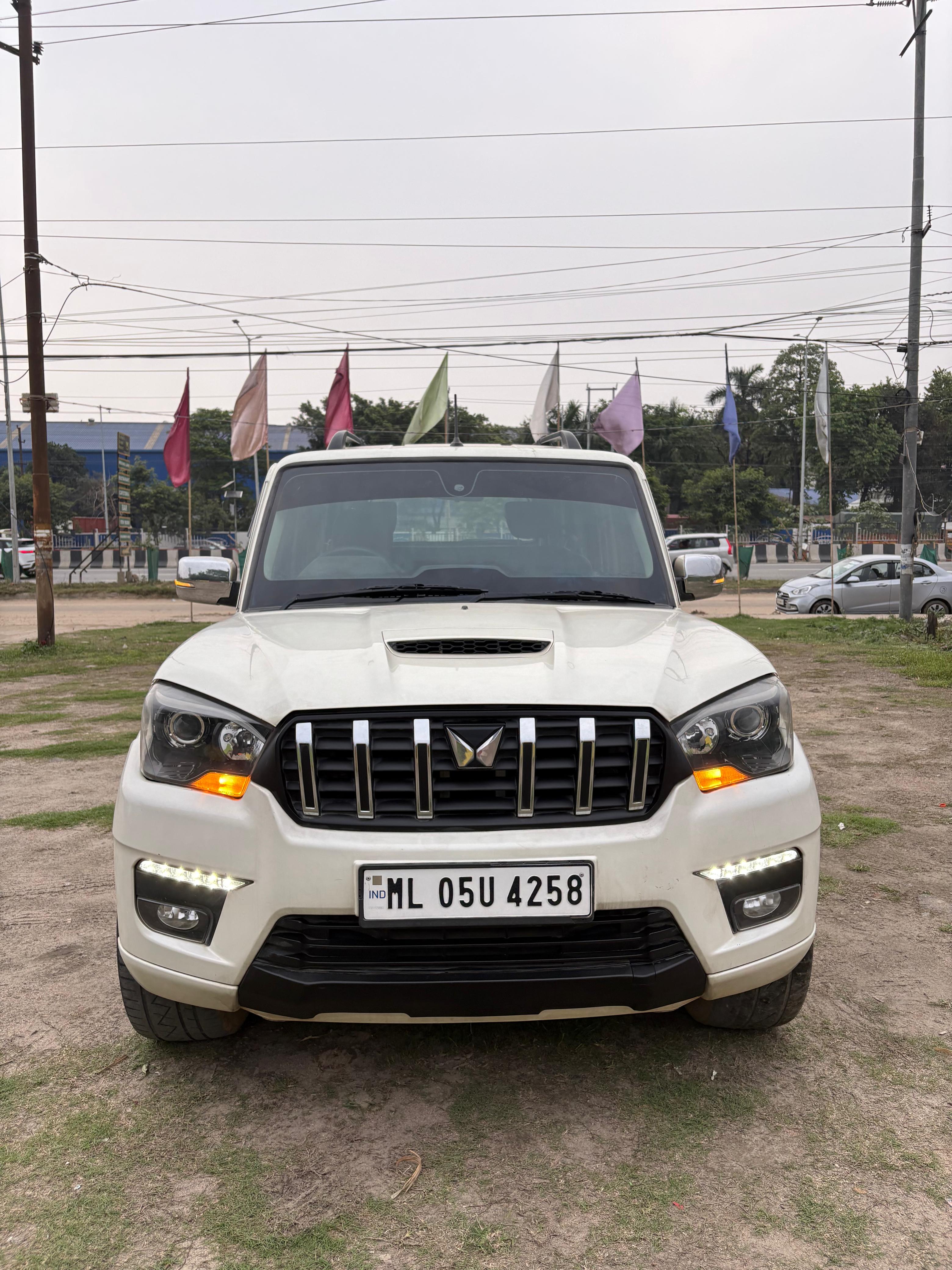 MAHINDRA SCORPIO S11 MH 2W 140