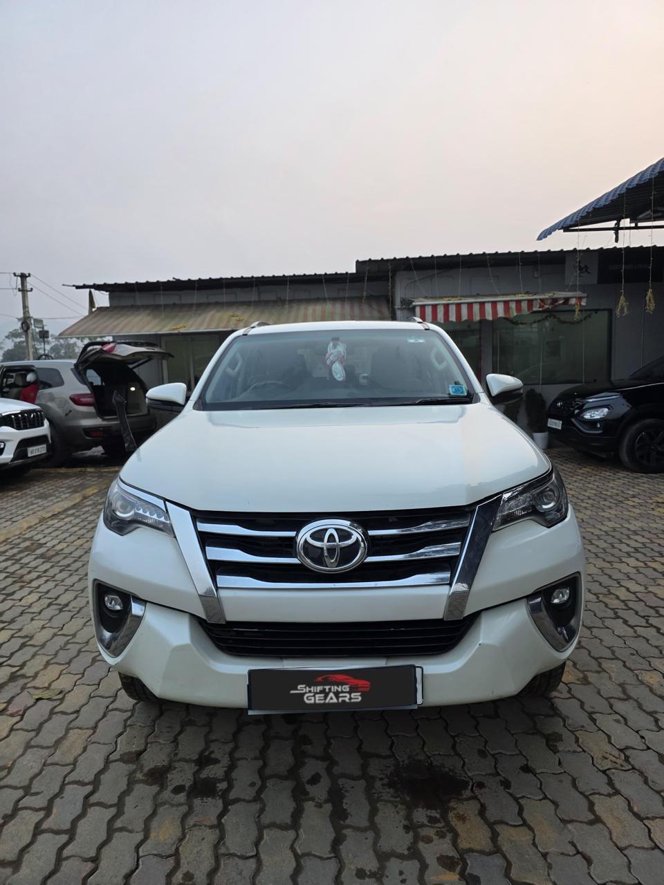 TOYOTA FORTUNER SIGMA 4